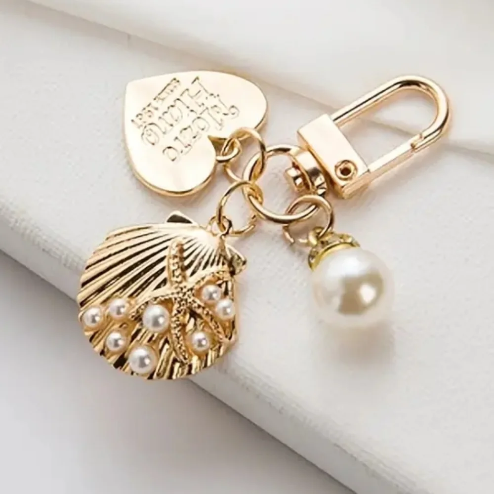 gold Shell Keychain - Picture 2 of 2
